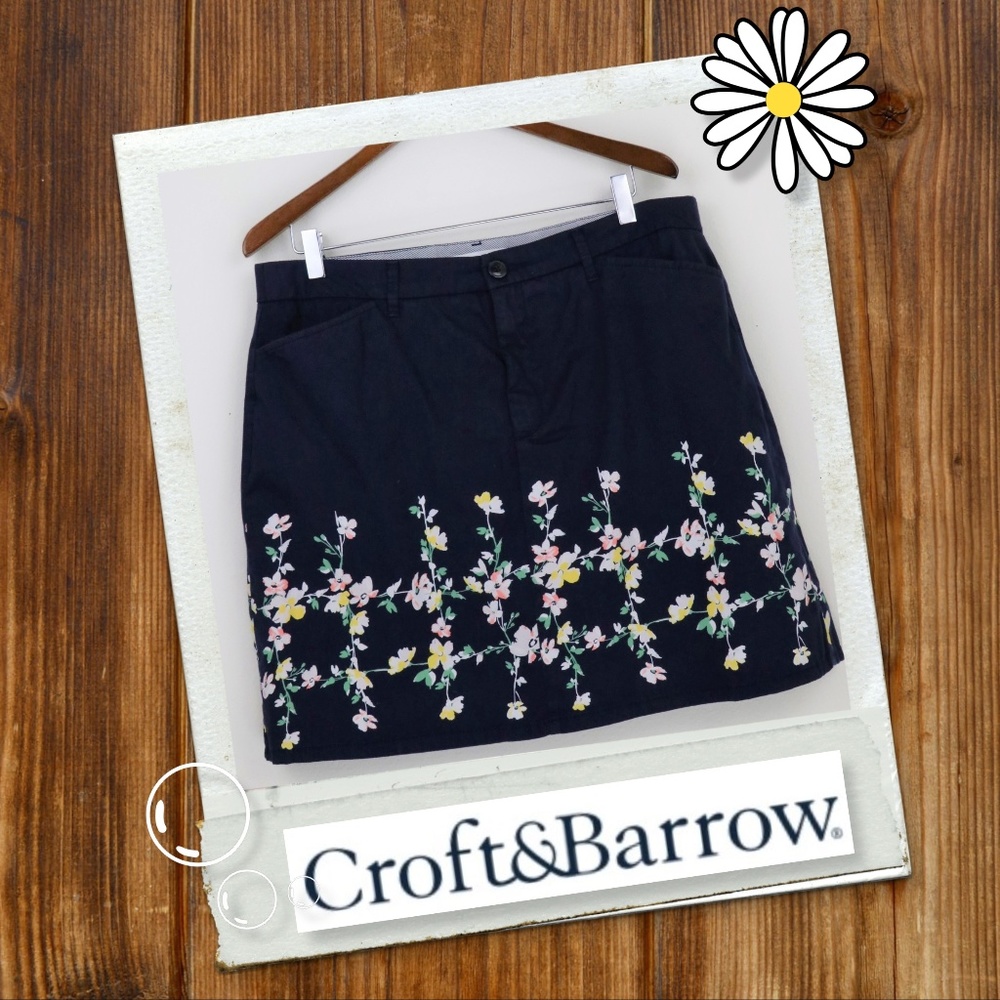 Croft & Barrow Navy Blue Floral Skort Size 14